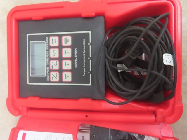 Cooper Instruments Sh66 Cooper SH66A Digital Temperature Instrument in Case