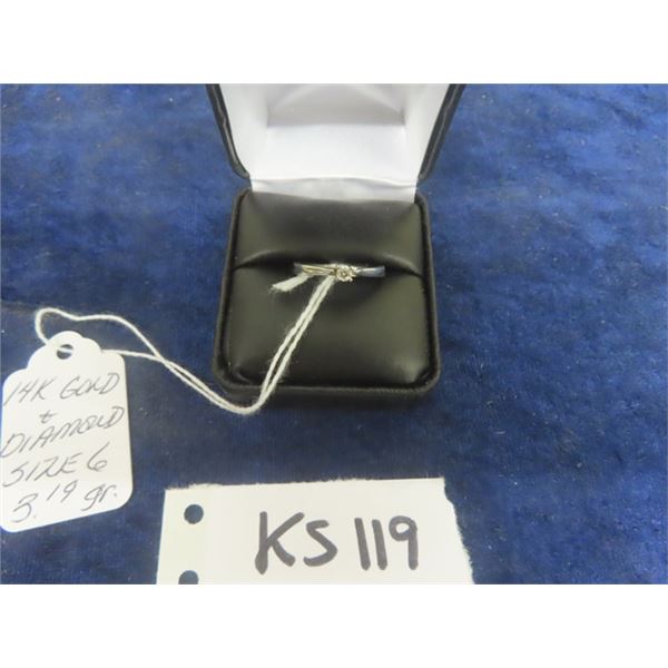 Brilliant Ladies 14k Gold with Diamond Solitaire Sz 6 Ring - total weight 3.19g