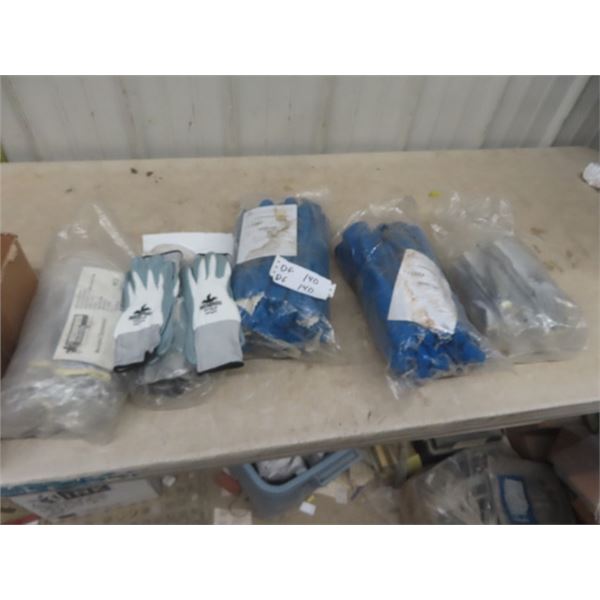 5 Packages of 12 ( i believe) Gloves ; 3 Memphis Nitrile, 2 Comorex