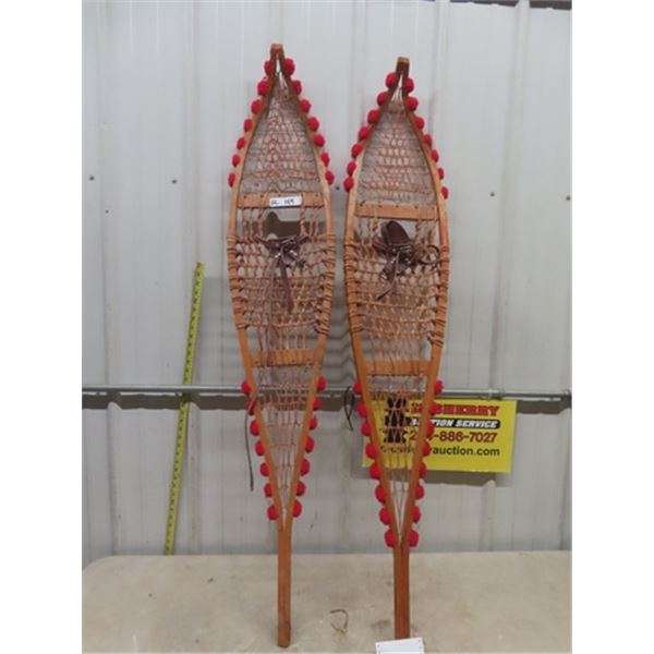 Set of Snow Shoes with Palm Palms 12" x 59"