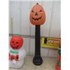 Image 4 : 3 Halloween Blow Molds - Tallest 44"