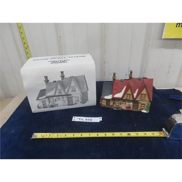 Dept. 56  Butter Tub Farmhouse Hand Painted 1996 with Light - Retired