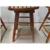 Image 4 : 3 Wooden Oak Swivel Bar Stools