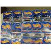 Image 2 : Lot of 32 Carded Hot Wheels