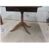 Image 3 : Walnut Drop Leaf Pedestal Table 30" x 36" x 48"