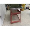 Image 4 : Delta 10 Table Saw with Stand
