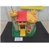 Image 1 : 1974 Fisher Price Little People Castle