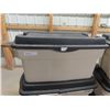 Image 2 : 6 Rubbermaid Extra Large Totes with Hinged Lids