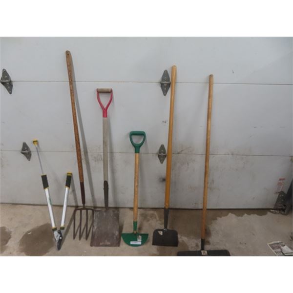 6 Various Yard Tools ; Rake, Chopper, Fork, Edger, Spade, Pruner