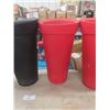 Image 2 : 6 Plastic Planters ; 3 Red 3 Black 28" Tall 15" at it Widest