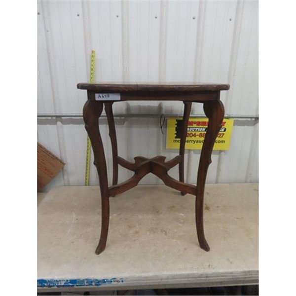 Nice 4 Leg Solid Wood Antique Table 24"x24"x29"