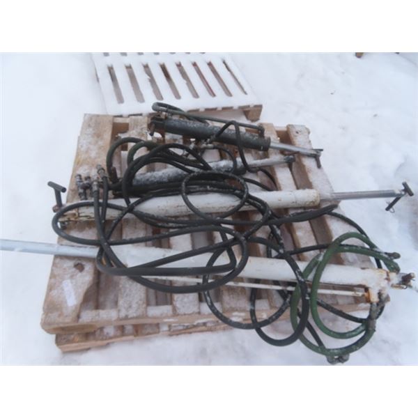 4 Hydraulic Cylinders with Pins + Hose