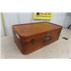 Image 1 : Wooden Suitcase