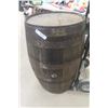 Image 2 : Wooden Whiskey Barrel 45 Gal