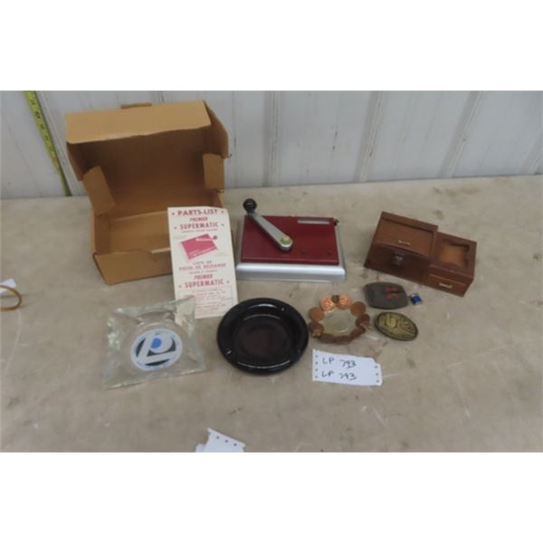 New Old Stock  Premier Supermatic Cigarette Making Machine with Box + Pamphlets, Cigarette Box, Asht