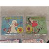 Image 2 : 7 Original 1950 Children's Records 9 - 5 with Original Sleeves ; Casper the Ghost, Little Lulu, 3 Sa