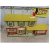 Image 1 : Large Tin Doll House - Wolverine Toy Co. 12" x 15" x 32"