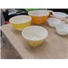 Image 3 : Pyex Mxing Bowls + Cups