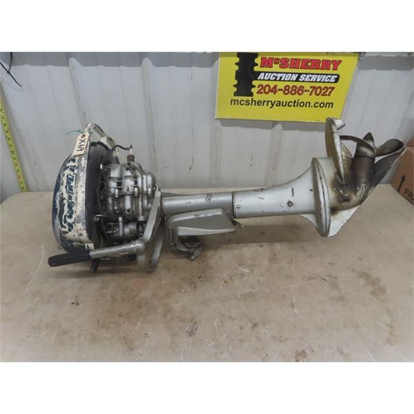 Evinrude Outboard Motor McSherry Auction Service Ltd.