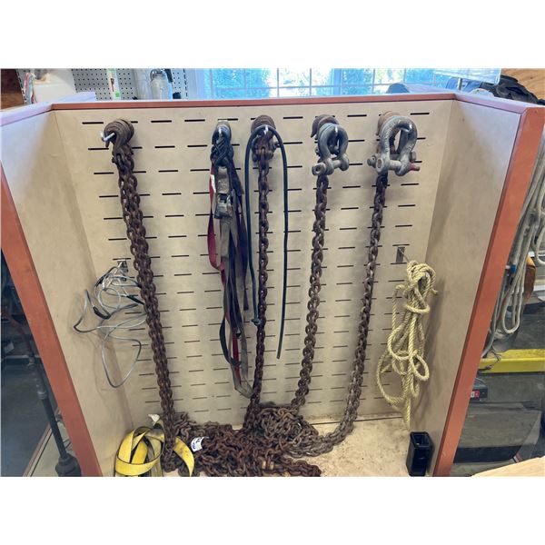 GROUP LOT. 6 CHAINS, 2 CHAIN RATCHET CINCHES, 4 STANDARD CHAIN CINCHES, 2" TIE DOWN, "D" RINGS,