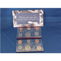 1997 UNC Mint Set    