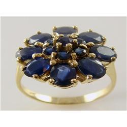 Deep Blue Cashmere Sapphire Cluster Ring 14kt Yellow Gold    GIA GEMOLOGIST APPRAISAL INCLUDED    NE