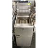 Image 1 : PITCO FRIALATOR DUAL BASKET NATURAL GAS DEEP FRYER