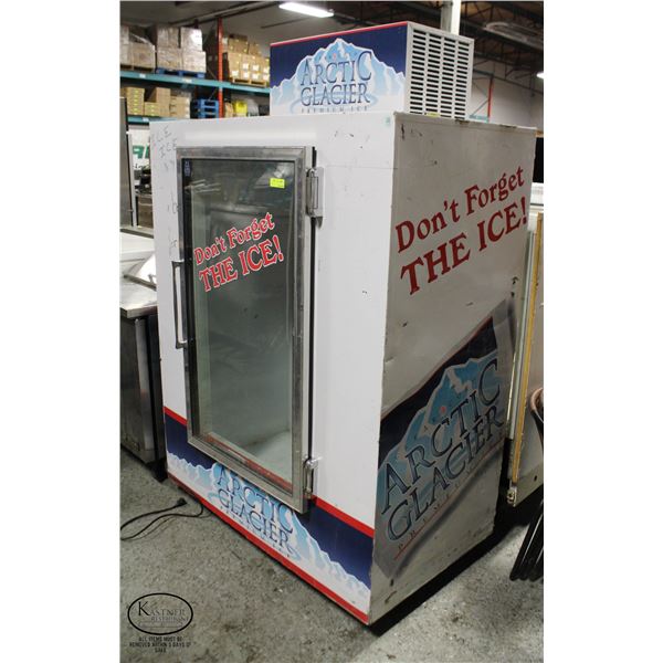 COMMERCIAL BAGGED ICE FREEZER