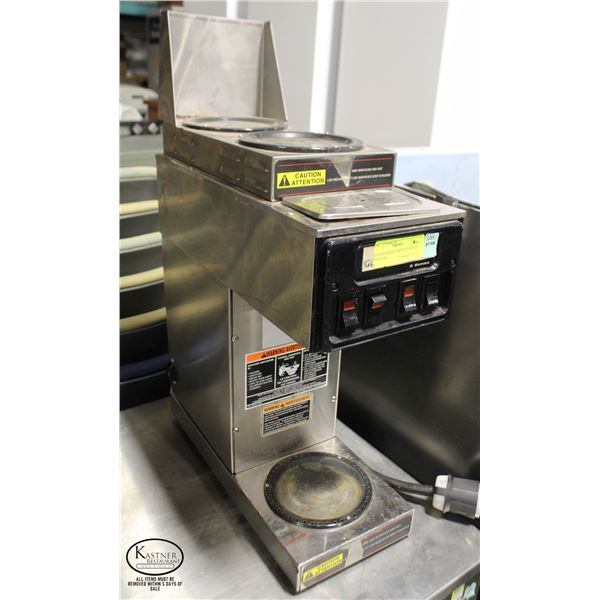 BUNN S SERIES COFFEE MAKER W/ 3 BURNERS