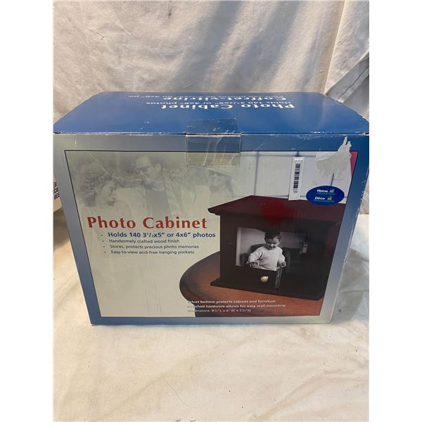 Photo cabinet