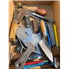 Image 1 : Assorted tools
