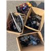 Image 1 : Wires, castors etc