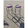 Image 1 : 2 stools