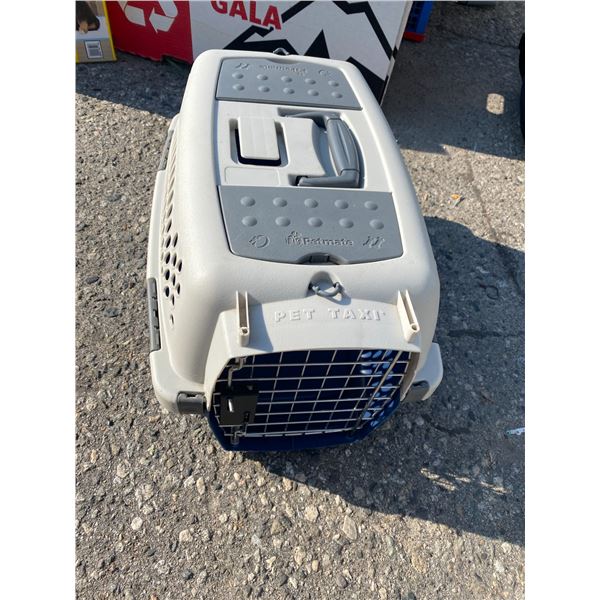 Pet mate small taxi