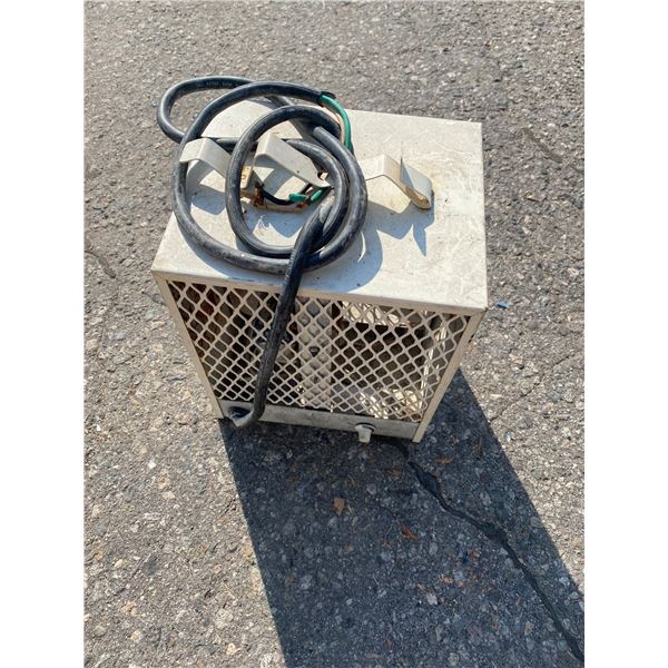 Heater needs plug