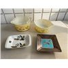 Image 1 : Pyrex and other collectibles