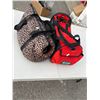 Image 1 : Pet carriers