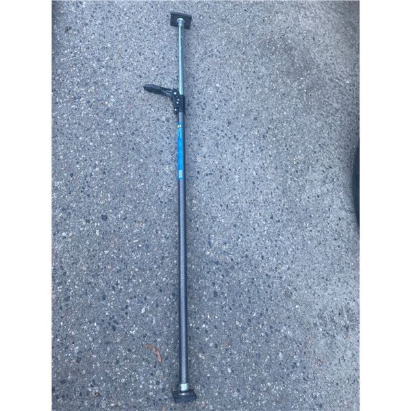 ratcheting cargo bar