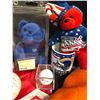 Image 2 : LARGE SPORTS COLLECIBLE LOT (JERSEY,FOOTBALLS, BEANIE BABIES )