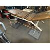 Image 1 : Massage Table