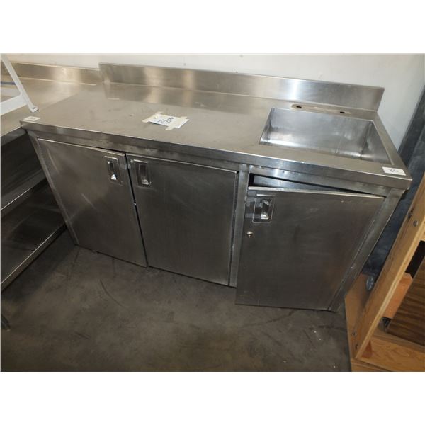 Stainless Steel Counter Top w/ Sink