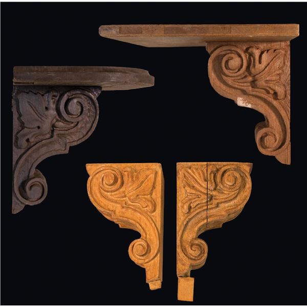 A GROUP OF 4 OA MASTER PATTERN - CLASSICAL CORBEL CARVINGS .
