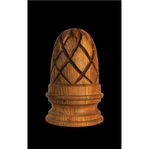 OA PINEAPPLE FINIAL ACCENT SHOWROOM SAMPLE.
