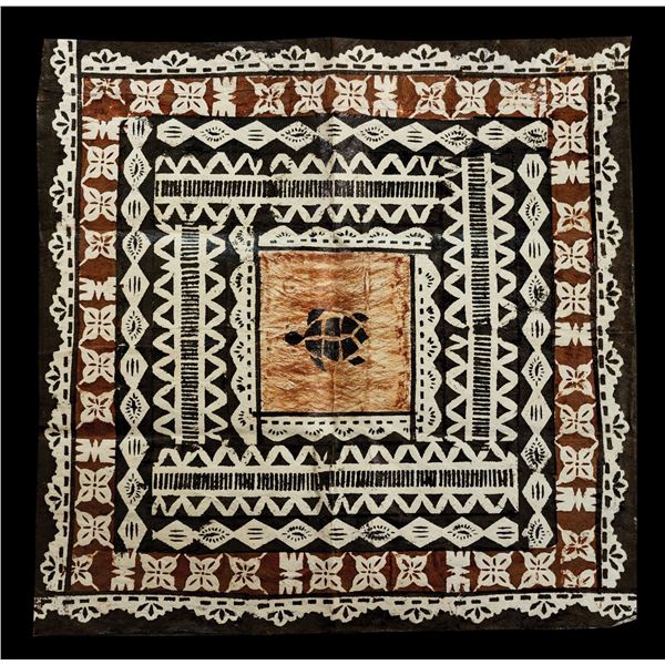 VINTAGE ROUND FIJIAN VITULULE TAPA CLOTH.