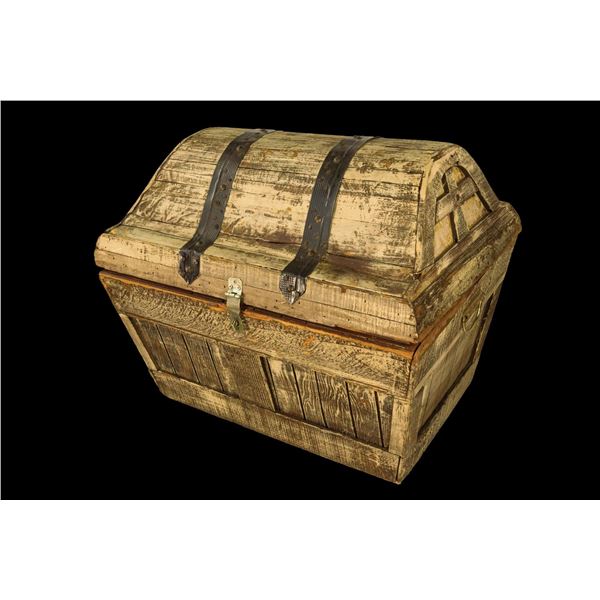 OA WOOD DECORATIVE PIRATES TREASURE CHEST.