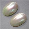 Image 1 : 25x17 MM PAIR OF OVAL MOTHER OF PEARL CABOCHONS