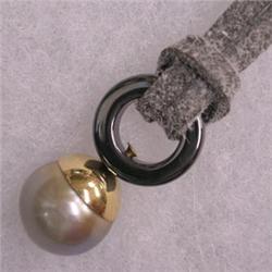 14K GOLD 11 MM BLACK TAHITIAN PEARL AND HEMATITE UNISEX PENDANT