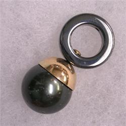14K GOLD 11 MM BLACK TAHITIAN PEARL AND HEMATITE UNISEX PENDANT