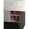 Image 4 : WHITE SINGLE DRAWER AND SINGLE CABINET INCLUDES ALL CONTENT