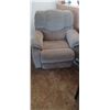 Image 1 : BROWN TWEED RECLINER